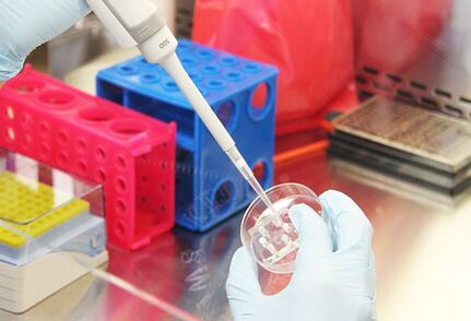 进行隆胸手术前检查患者的测试